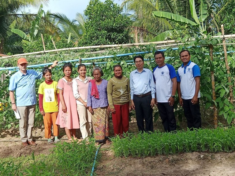 “​គម្រោង​អភិវឌ្ឍន៍​កុមារ​តូច​””​បាន​បំផុស​ប្រជាពលរដ្ឋ​ងាក​មក​ដាំ​បន្លែ​ដើម្បី​សុខភាព​គ្រួសារ​យើង​